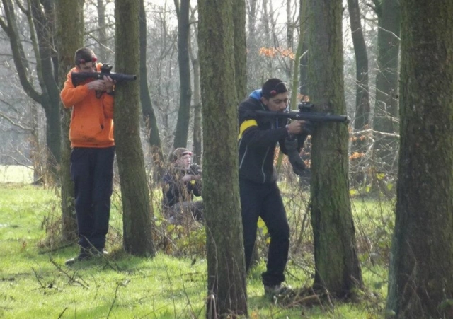  Cachez-vous dans les bois 