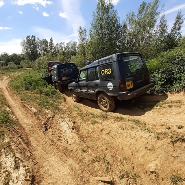  4x4 驾驶体验