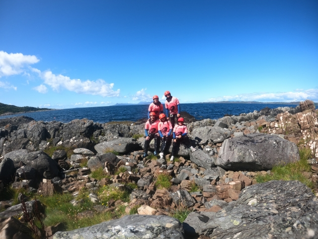 Have a fun coasteering sesion with your friends