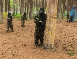 Sesión de paintball de medio día en Newark+1000 bolas