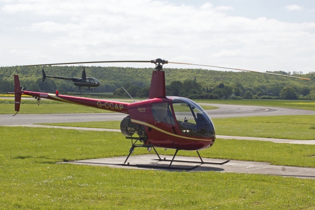  Genießen Sie an Bord eines R22-Helikopters 