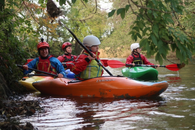  Viagem do rio em Derbyshire