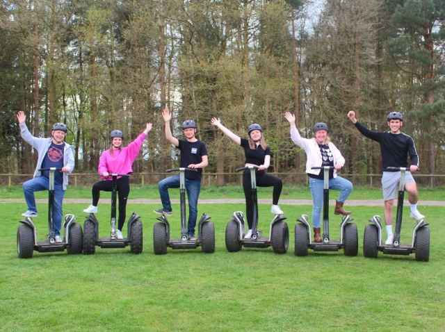  Amici e parenti sui Segway