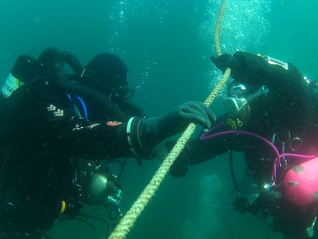  Inmersiones en aguas abiertas dirigidas por un instructor 