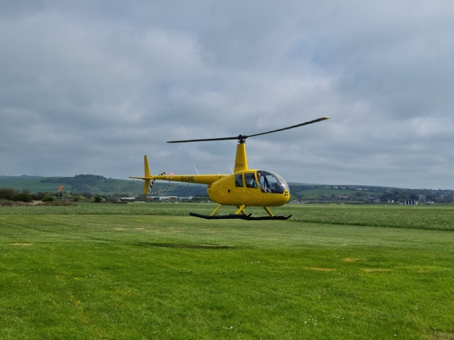 Robinson R44