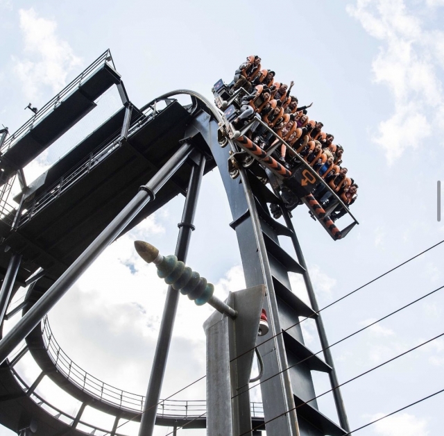  ¡Montaña rusa en Alton Towers! 