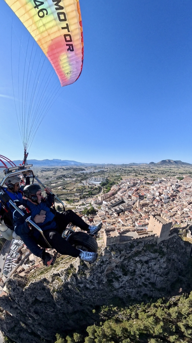 Review of Gema about Paramotor flight in Alicante with photos and video