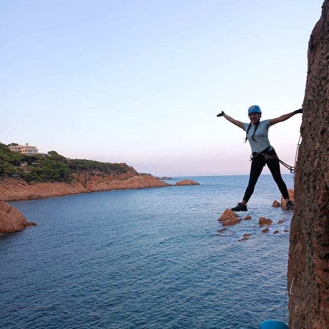 Review of Papá about Via Ferrata Cala del Molí with Photos 2h 30 min