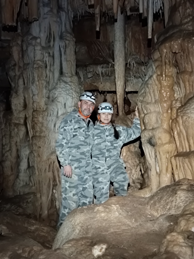 Review of Griselda about Caving initiation El candil and El Tortero, 4h