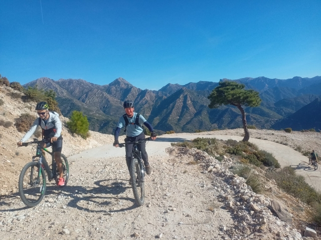 Electric mountain bike route, towns of Axarquía, 3h30m