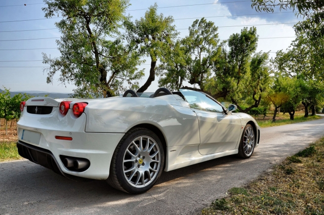 Drive Ferrari F430 in Madrid 7 kilometers