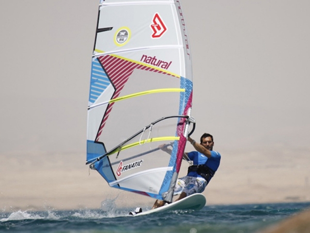 Beginner windsurfing course in Roquetas de Mar