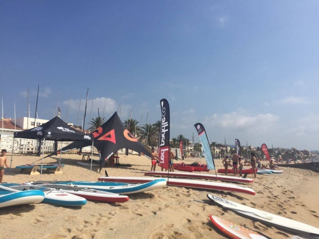 Paddle surf rental in Badalona 1 hour