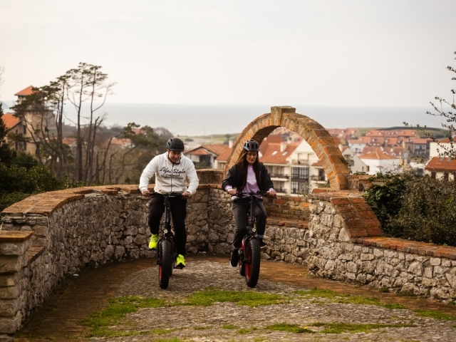 Ebike rental for a ride in Comillas, 4 hours