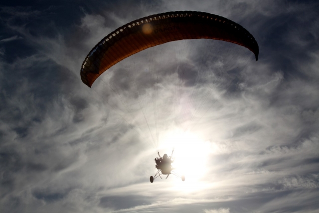 Paramotor flight for one person in Puglia 20 minutes