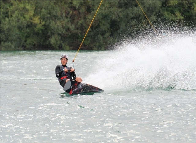 Cable wakeboard in Rome for 1 hour with drink