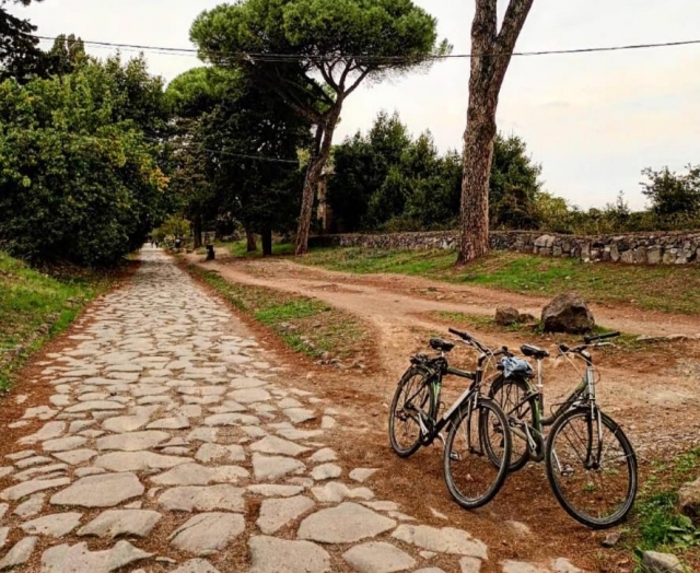 Appia Antica park e-bike rental 8 hours