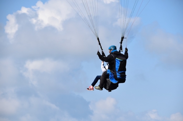 20-minute tandem paragliding flight in Monopoli