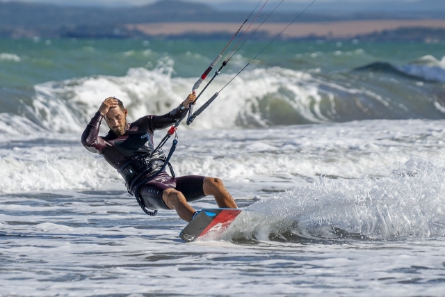 Waterskiing to Cosmopolitan Beach 15 minutes