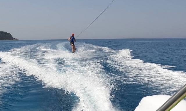20min wakeboard lesson in Riaci Bay