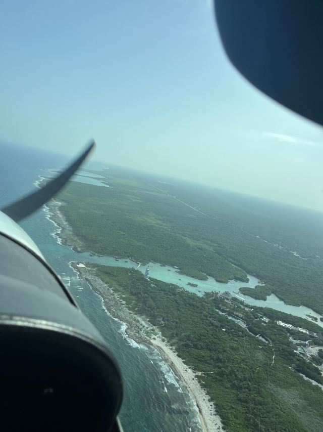 Review of Diana about Small plane tour over the Mexican Caribbean 1 hour