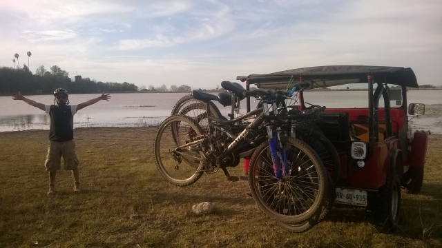 Bike and Zip Line Route in Peña del Aire 3h