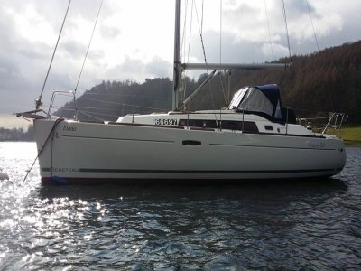 Luxury Yacht sailing Windermere 4 hours