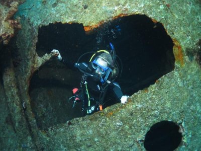 Night diver PADI course in Kent