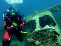 Explore the wrecks of the deep!