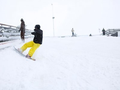 Snowtrax Snowboarding