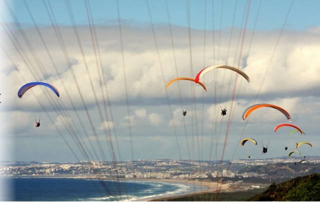 Paragliding flight from Sta Cruz to La Arrábida