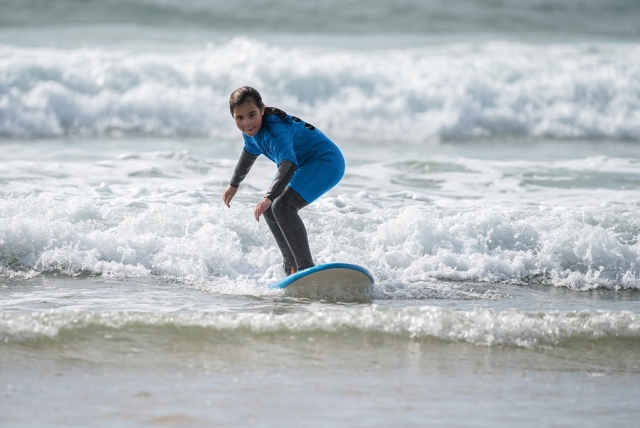 Surf initiation class Carcavelos Beach 1h 30