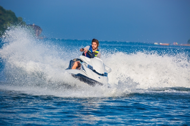 Jet ski rental without license in Oeiras 30min