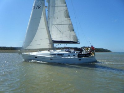 Yachtcharter-Wochenende in der Nebensaison, 37 Fuß, 8 Schlafplätze