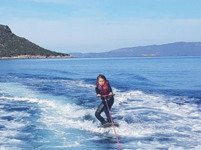 Wakeboard lesson at the Gulf of Valinco 30 min