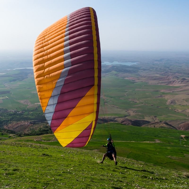 Paragliding flight in Millau + Video 20 min