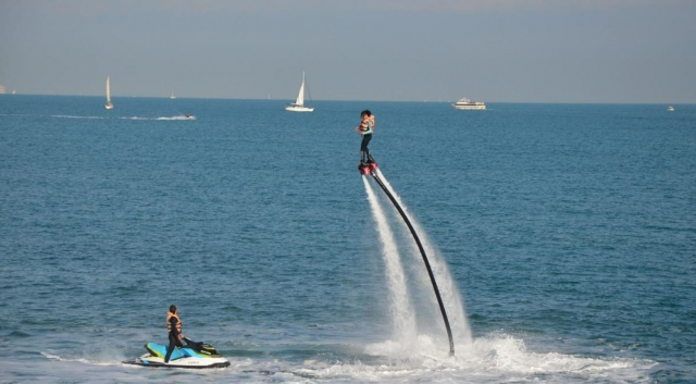 Flyboard introduction for 20 minutes in Nice