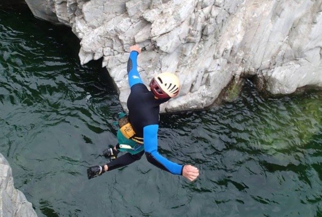 Canyoning session in the Cévennes 1/2d