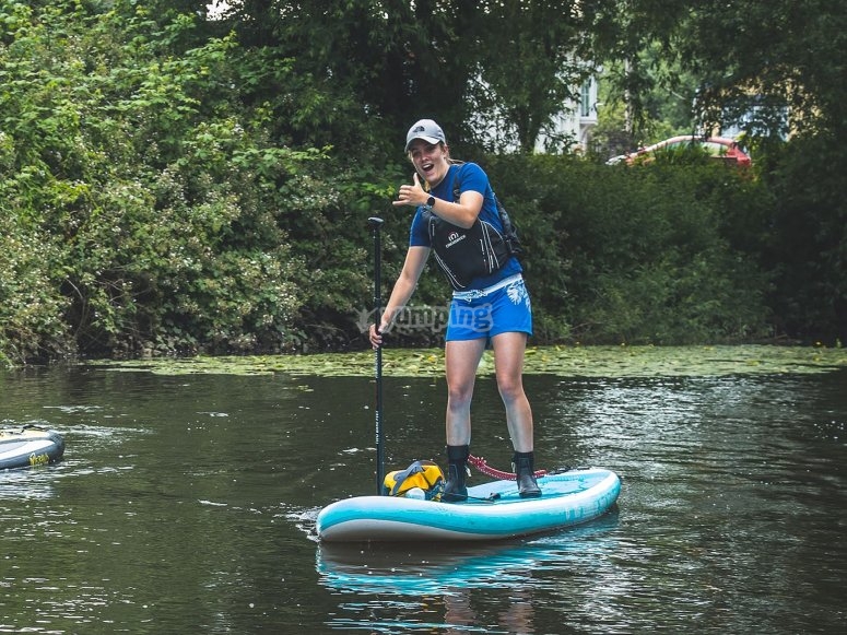 Stand Up Paddle Boarding (ab 8 Jahren) am River Spey 1 Stunde PREISE