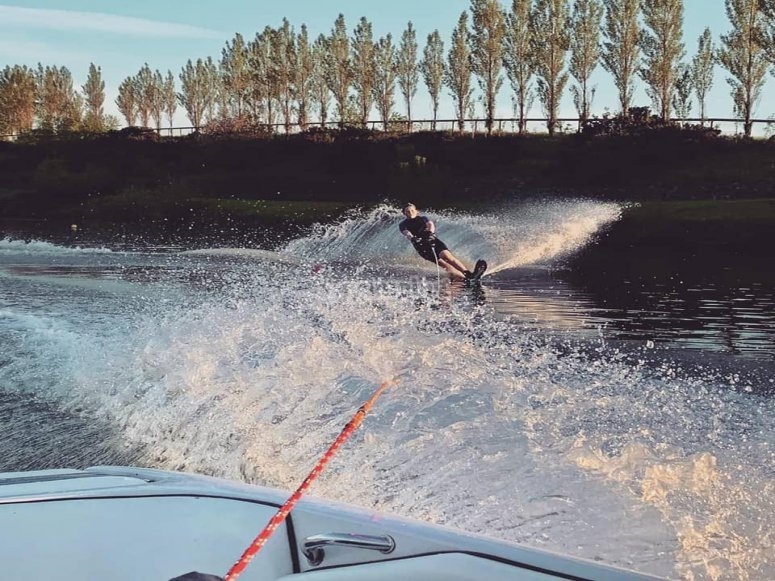 Wakeboarding Lesson in Summerhill (7yr+) for 15min from £50 Yumping.co.uk