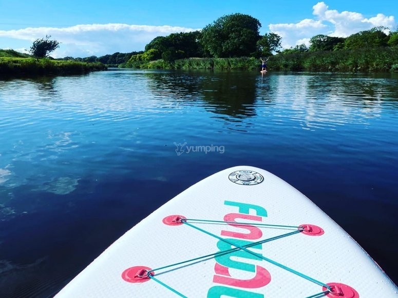 Full Day Single Paddleboard Hire in Derry from £35 Yumping.co.uk