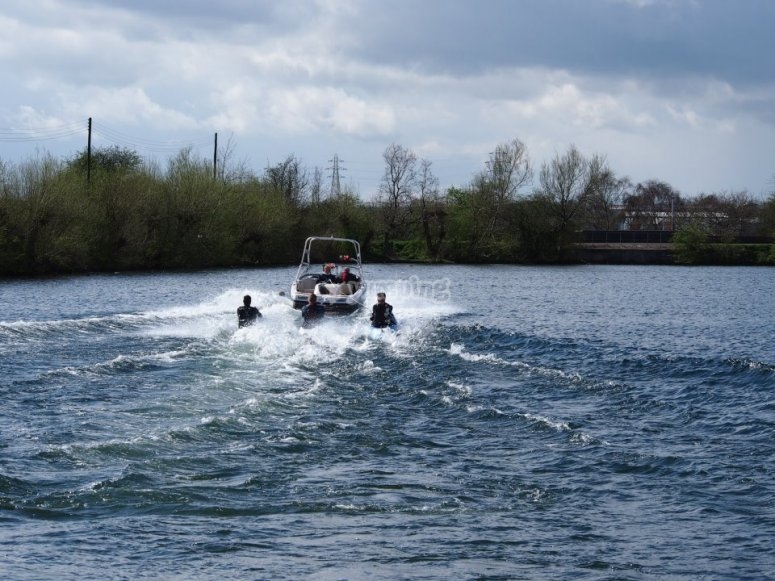 Dudley Water Ski Club, prices and bookings 2024