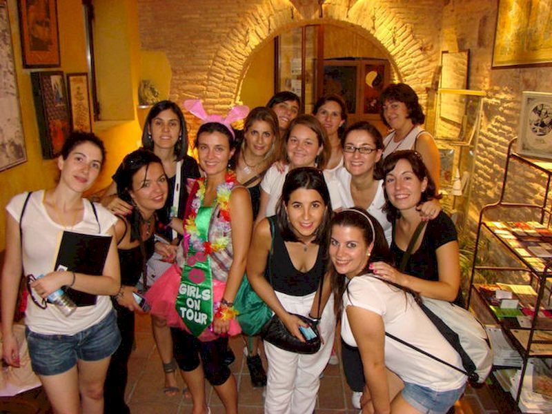 If the action is not enough, choose a cultural gymkhana or gastronomy If the action is not enough, choose a cultural gymkhana or gastronomy