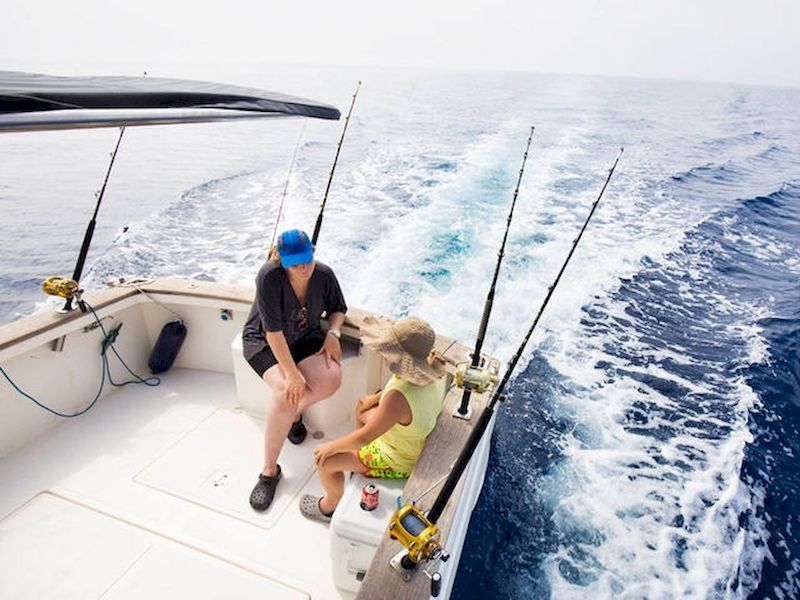 Pass a relaxing day whilst sailing Pass a relaxing day whilst sailing